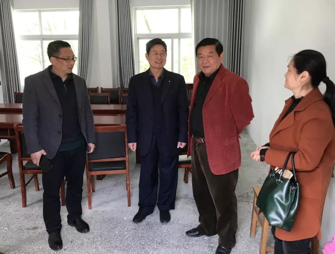 景德镇老年大学组织考察团赴上饶老年大学参观学习