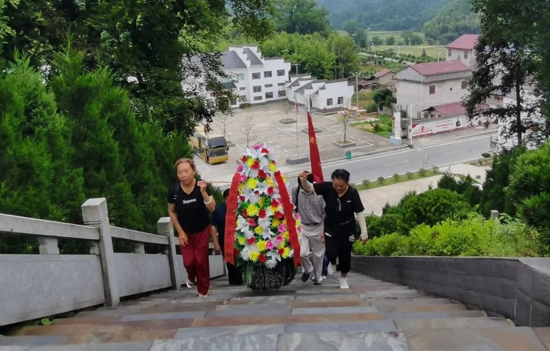 弘扬革命精神 永葆党员本色 景德镇老年大学党建培训班举办结业典礼暨红色主题教育活动