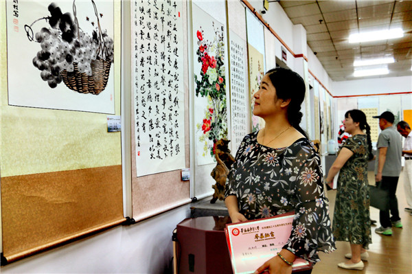 景德镇老年大学举办“迎国庆 颂党恩 庆盛世”师生艺术作品展