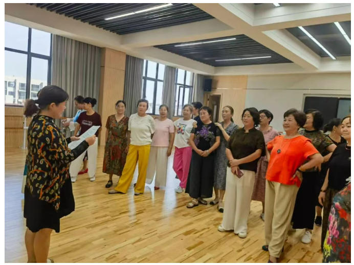 [第七届全国文明单位]思政微课点亮银发课堂——景德镇老年大学创新开展“课前十分钟”思政微课