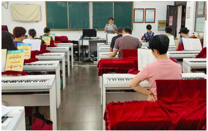[第七届全国文明单位]思政微课点亮银发课堂——景德镇老年大学创新开展“课前十分钟”思政微课