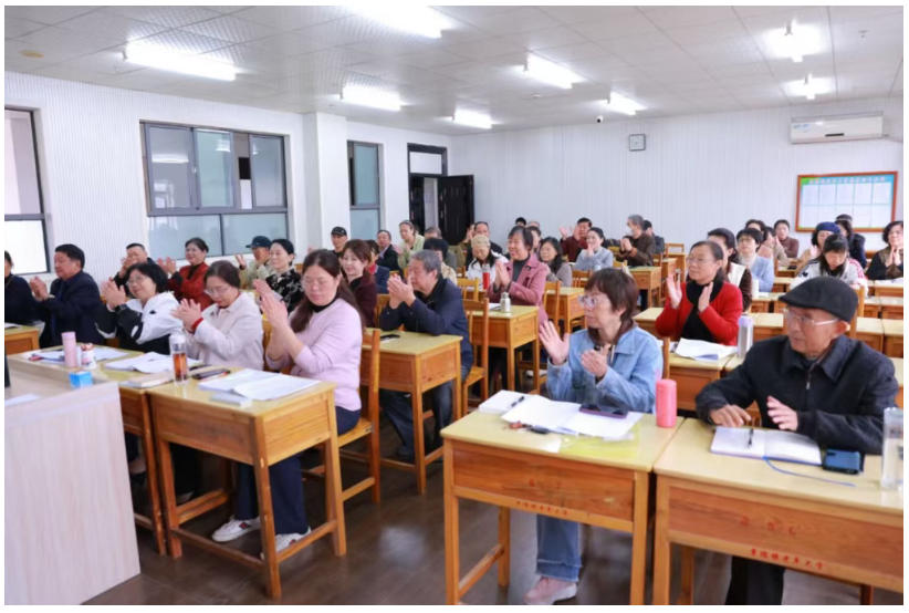 [第七届全国文明单位]三尺讲台传“真经” 诗词写作添活力——老年大学诗词班律诗公开教学活动侧记